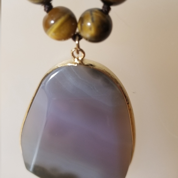 Tiger's Eye Beaded Necklace with Agate Pendant - Picture 4 of 8